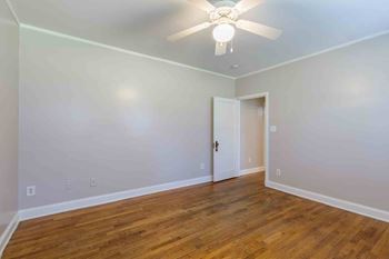 Unfurnished living area